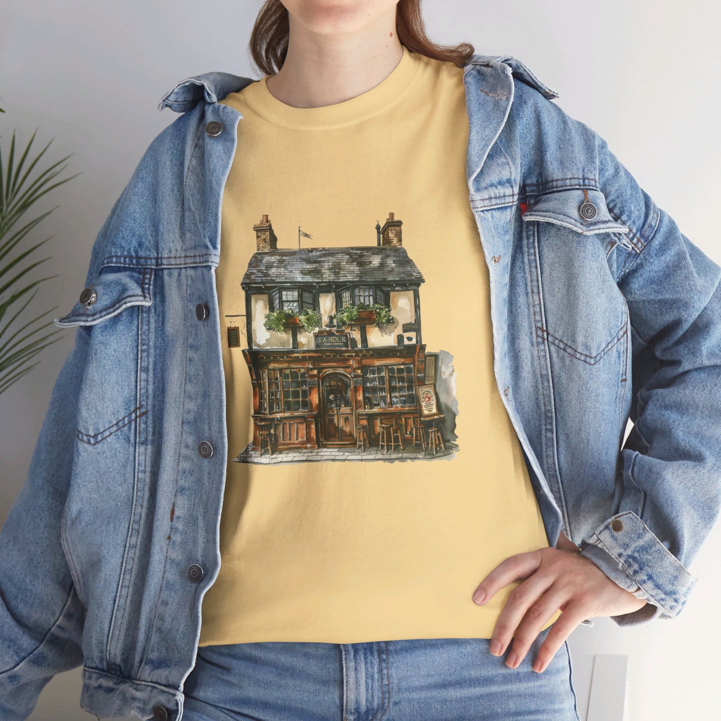Vintage British House - Classy Unisex Heavy Cotton T-Shirt