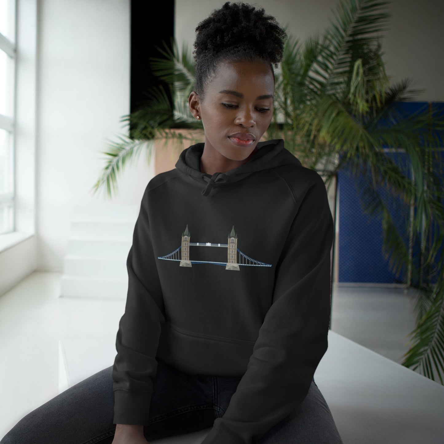 Relaxed Unisex Hoodie - Tower Bridge