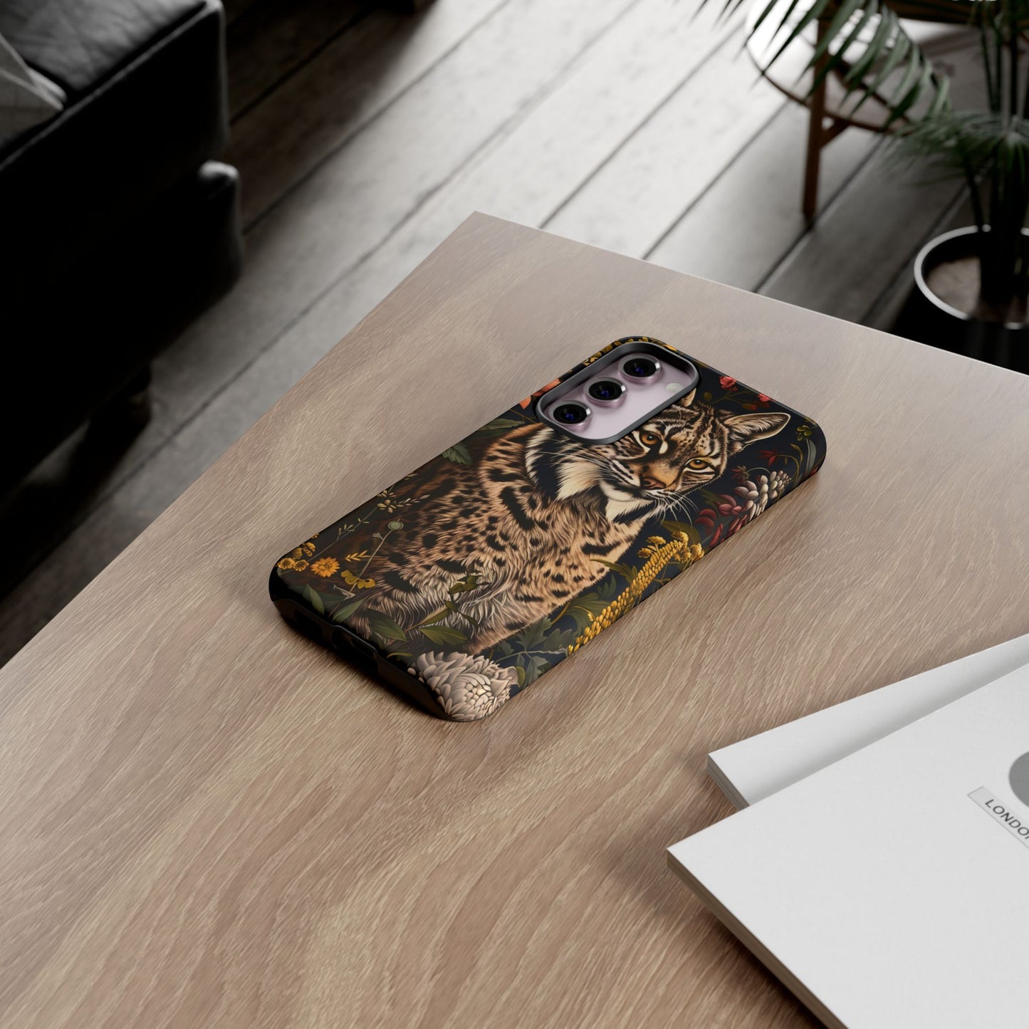 Wildlife Phone Case with Lynx Design, Tough Cases, Animal Lovers Gift, Nature Inspired Accessories, Unique Tech Protection