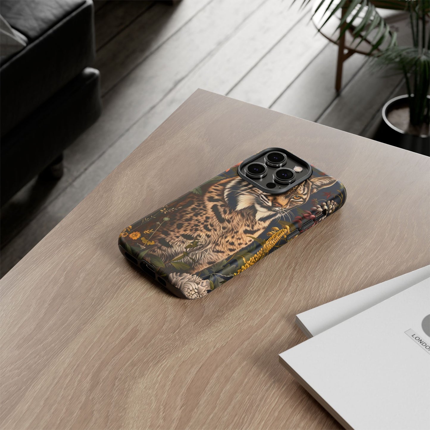 Wildlife Phone Case with Lynx Design, Tough Cases, Animal Lovers Gift, Nature Inspired Accessories, Unique Tech Protection