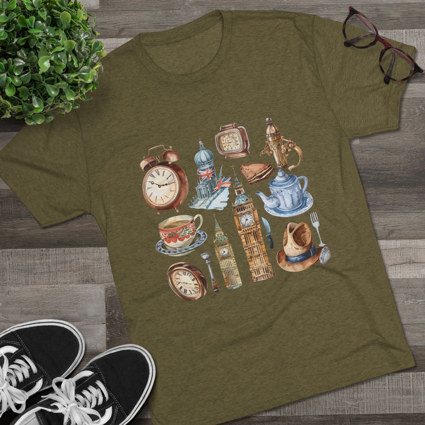 Vintage England Elegant Unisex Tri-Blend Crew Tee