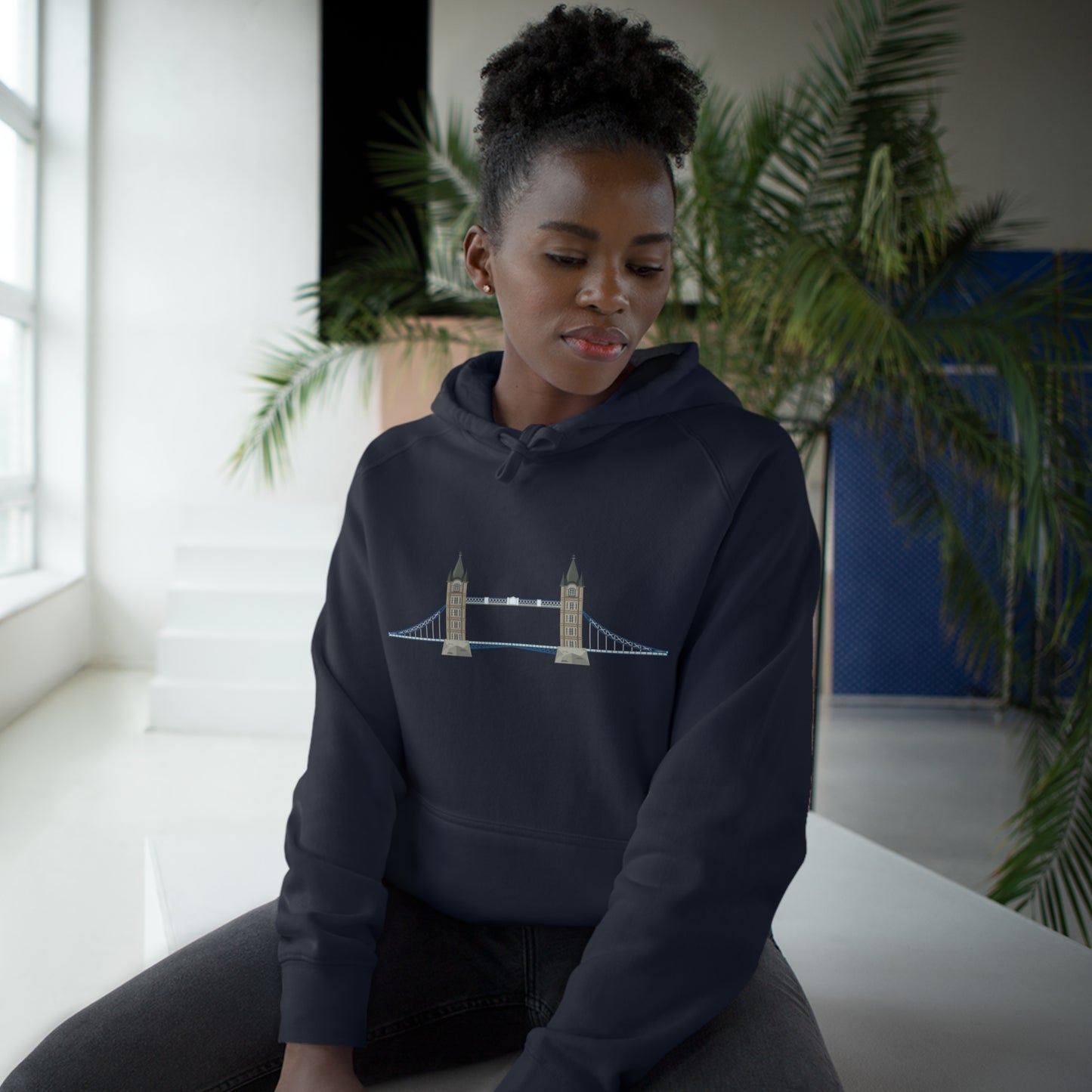 Relaxed Unisex Hoodie - Tower Bridge