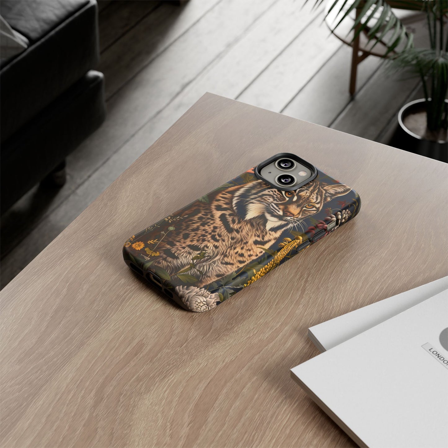 Wildlife Phone Case with Lynx Design, Tough Cases, Animal Lovers Gift, Nature Inspired Accessories, Unique Tech Protection