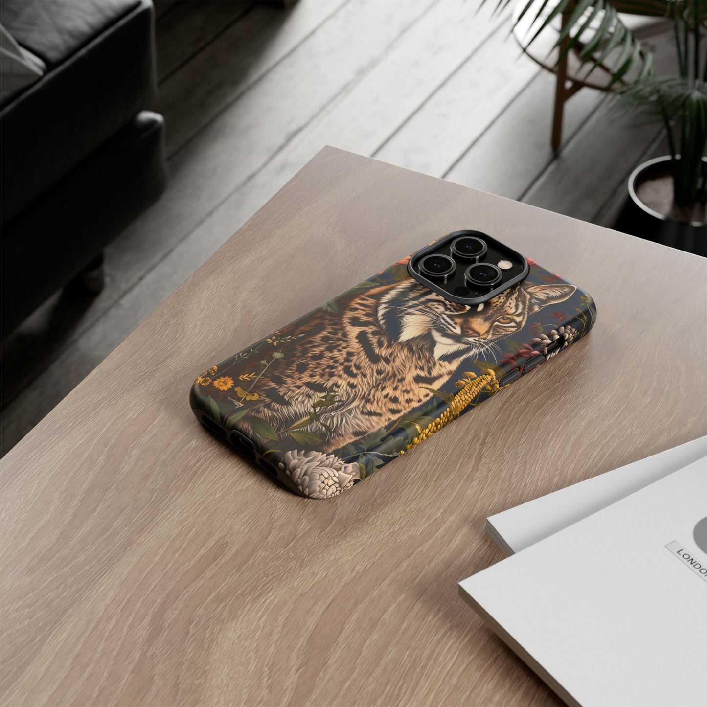 Wildlife Phone Case with Lynx Design, Tough Cases, Animal Lovers Gift, Nature Inspired Accessories, Unique Tech Protection