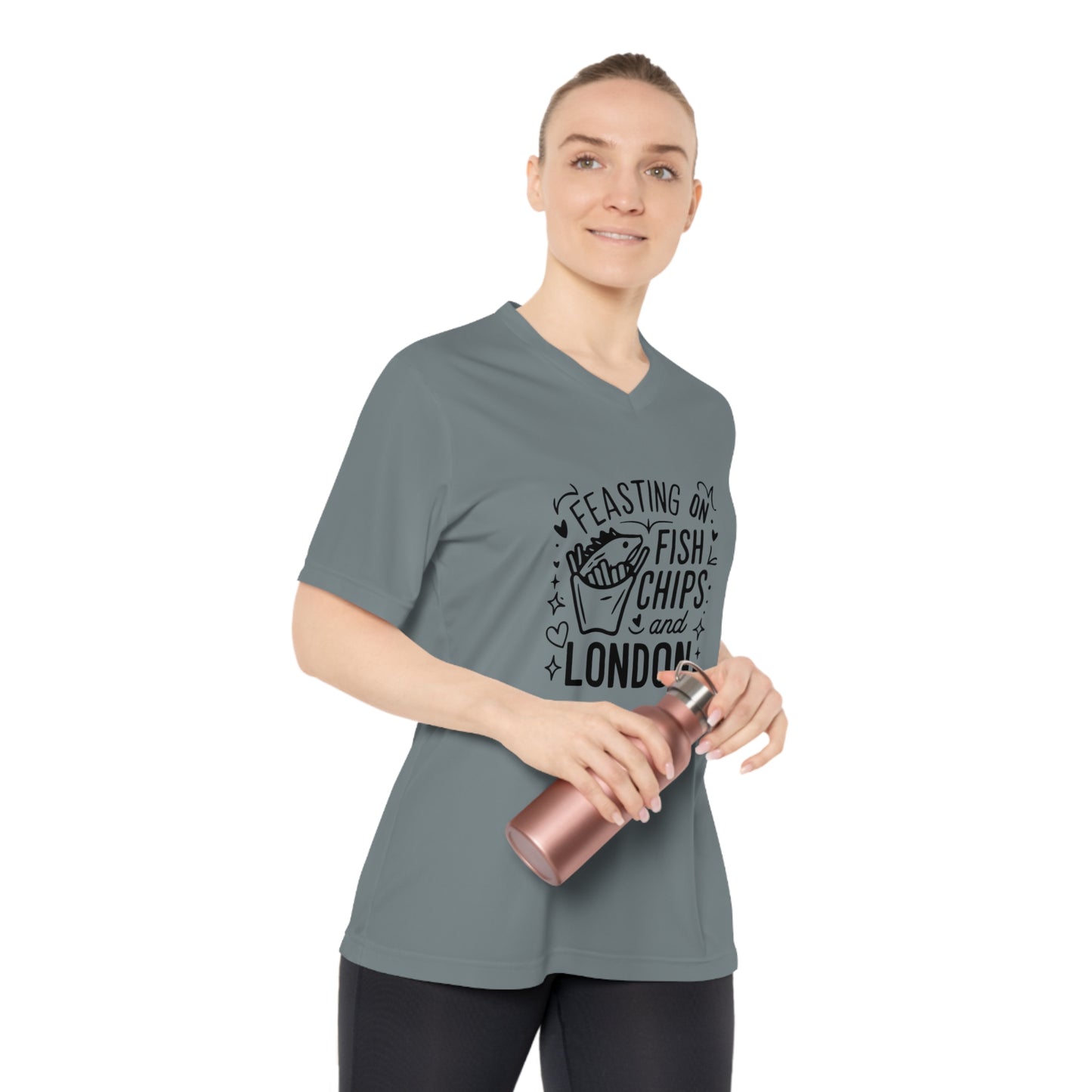 V-Neck T-Shirt for London Lovers - Feasting on fish and chips