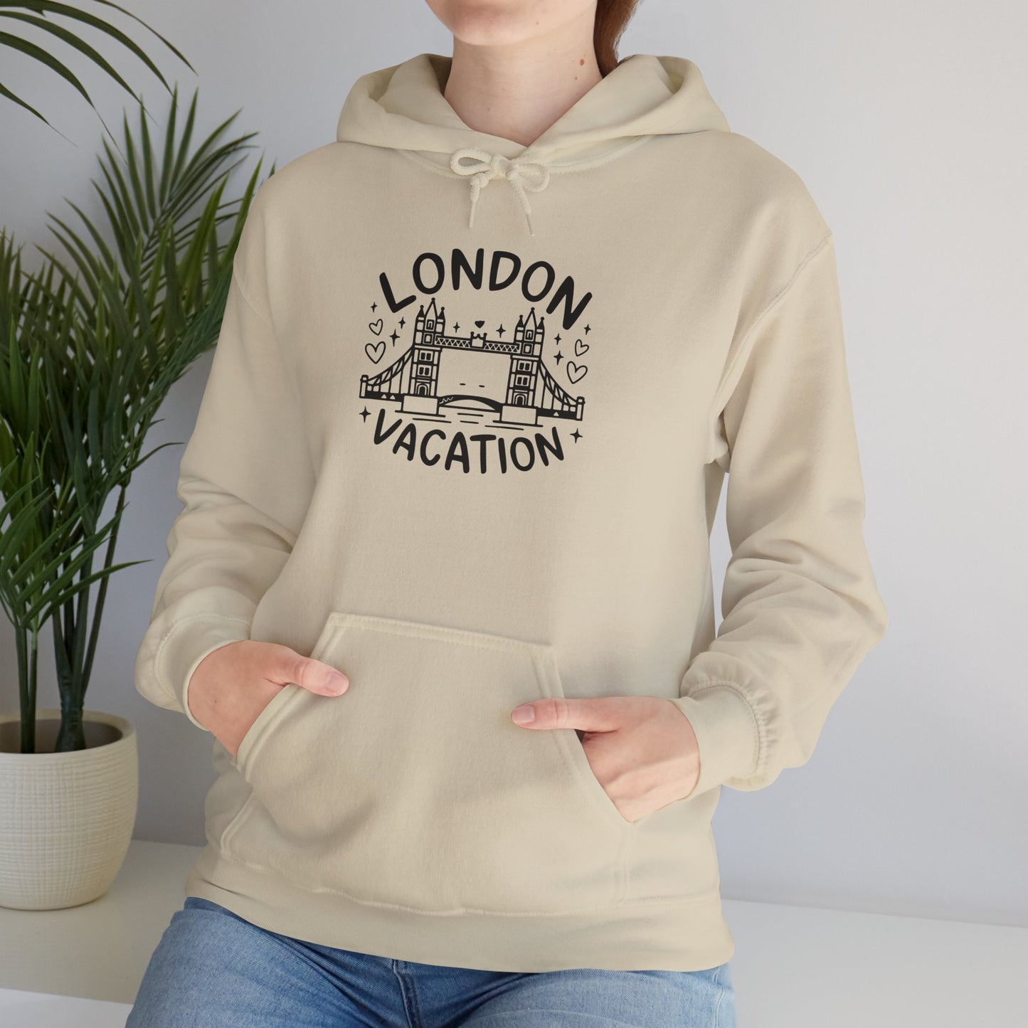 Unisex Heavy Blend™ Hooded Sweatshirt - London's Cozy Vacations