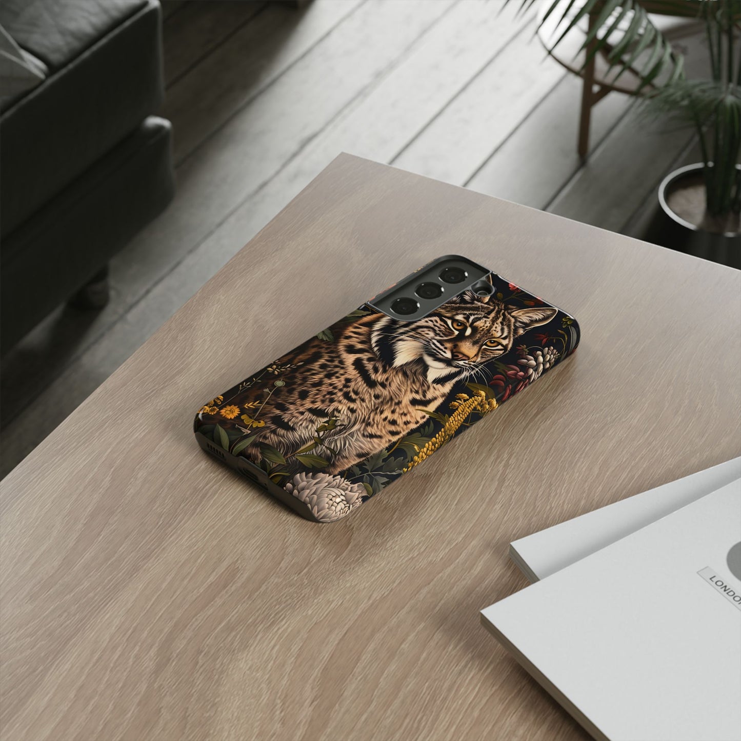 Wildlife Phone Case with Lynx Design, Tough Cases, Animal Lovers Gift, Nature Inspired Accessories, Unique Tech Protection