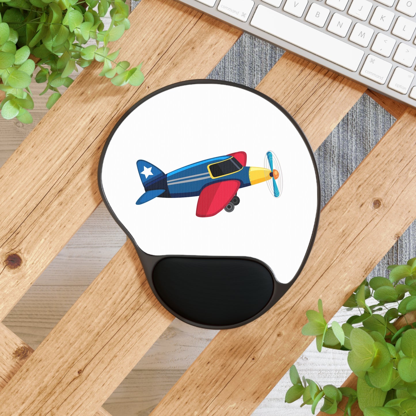 Airplane Mouse Pad with Wrist Rest, Aviation Gift for Pilots, Office Decor, Gamer Accessory, Travel Desk Aesthetic