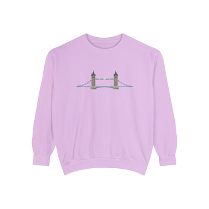 Unisex Garment-Dyed Sweatshirt Relaxed - Tower Bridge Iconic London