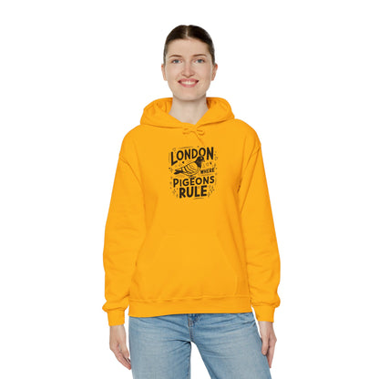 Unisex Heavy Blend™ Hooded Sweatshirt - London where pigeons rule