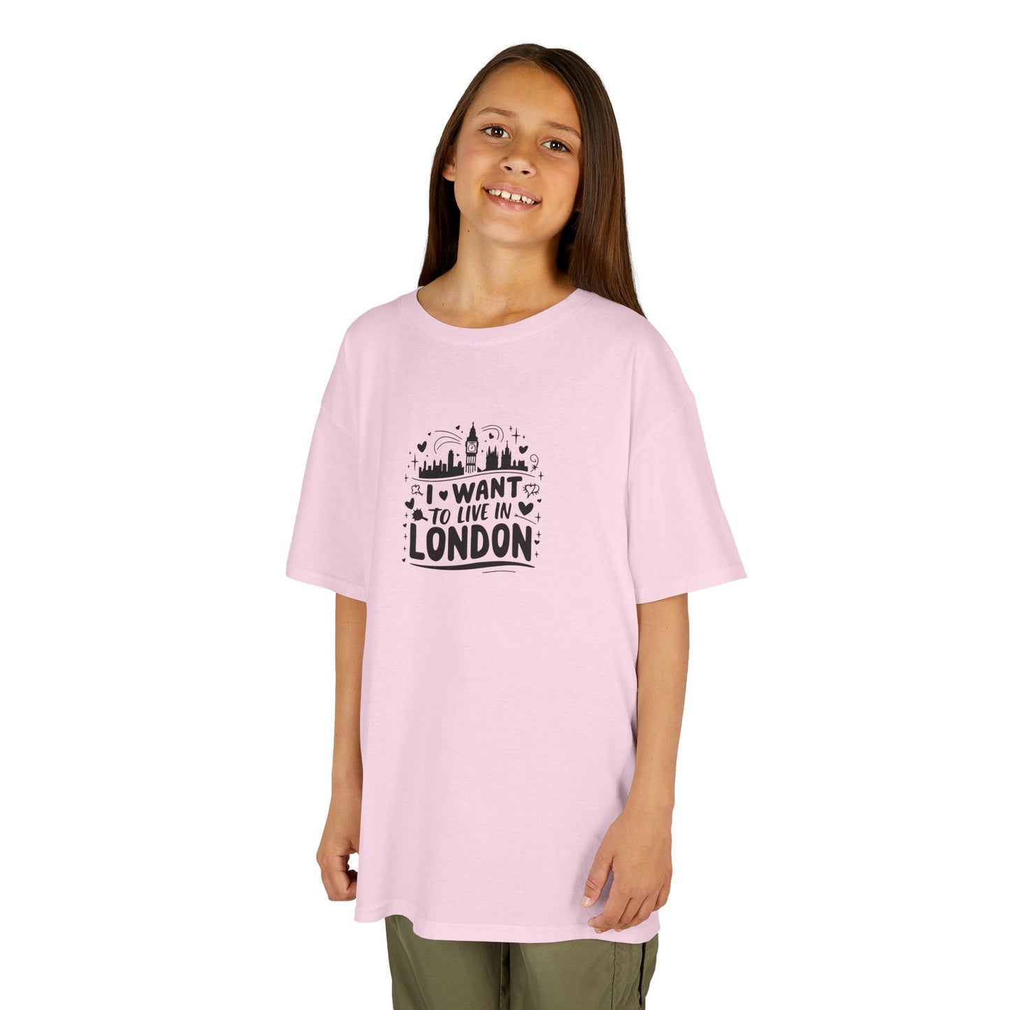 Kids Tee -  I want to live in London  - Fun and Comfy Graphic T-Shirt for Travel Lovers