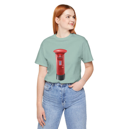 Unisex Jersey Short Sleeve Tee - Classic UK Royal Mailbox Design - British Postbox Icon