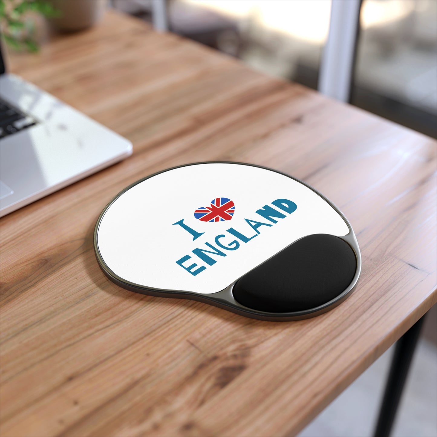 Comfortable Mouse Pad with Wrist Rest, Ideal Gift for England Lovers, Ergonomic Desk Accessory for Home/Office, Perfect for Holidays & [...]