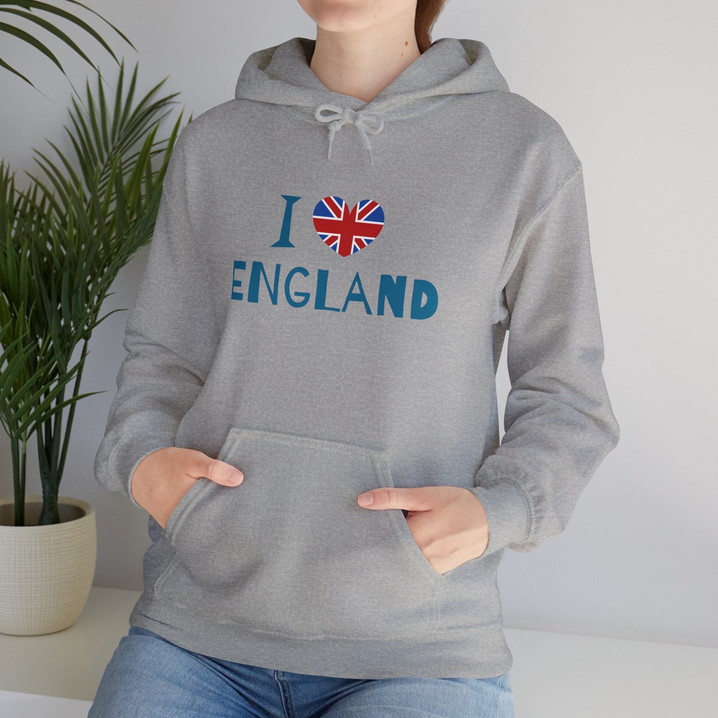 Unisex Heavy Blend™ Hooded Sweatshirt - I Love England - Union Jack Heart Design