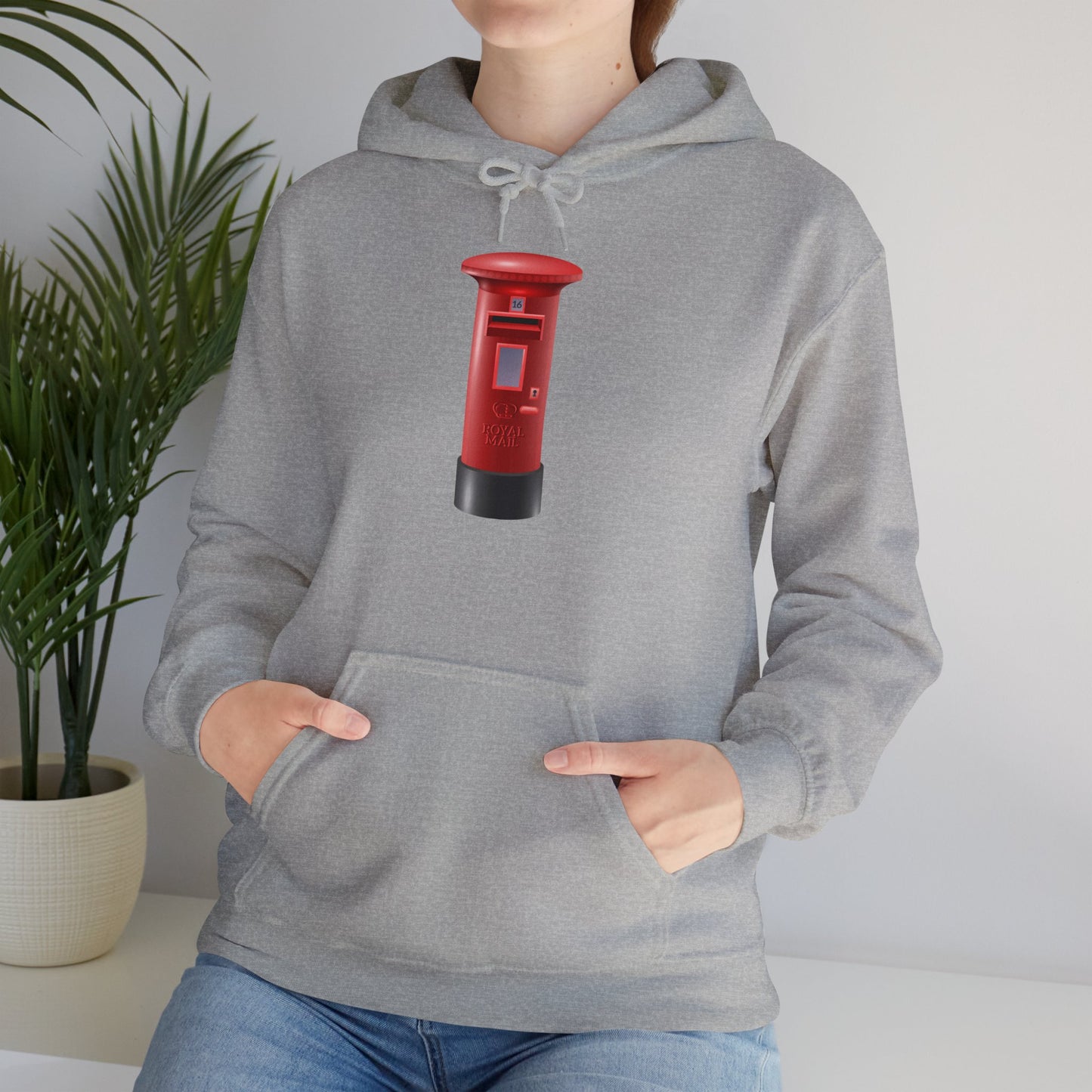 Unisex Heavy Blend™ Hooded Sweatshirt - Classic UK Royal Mailbox Design