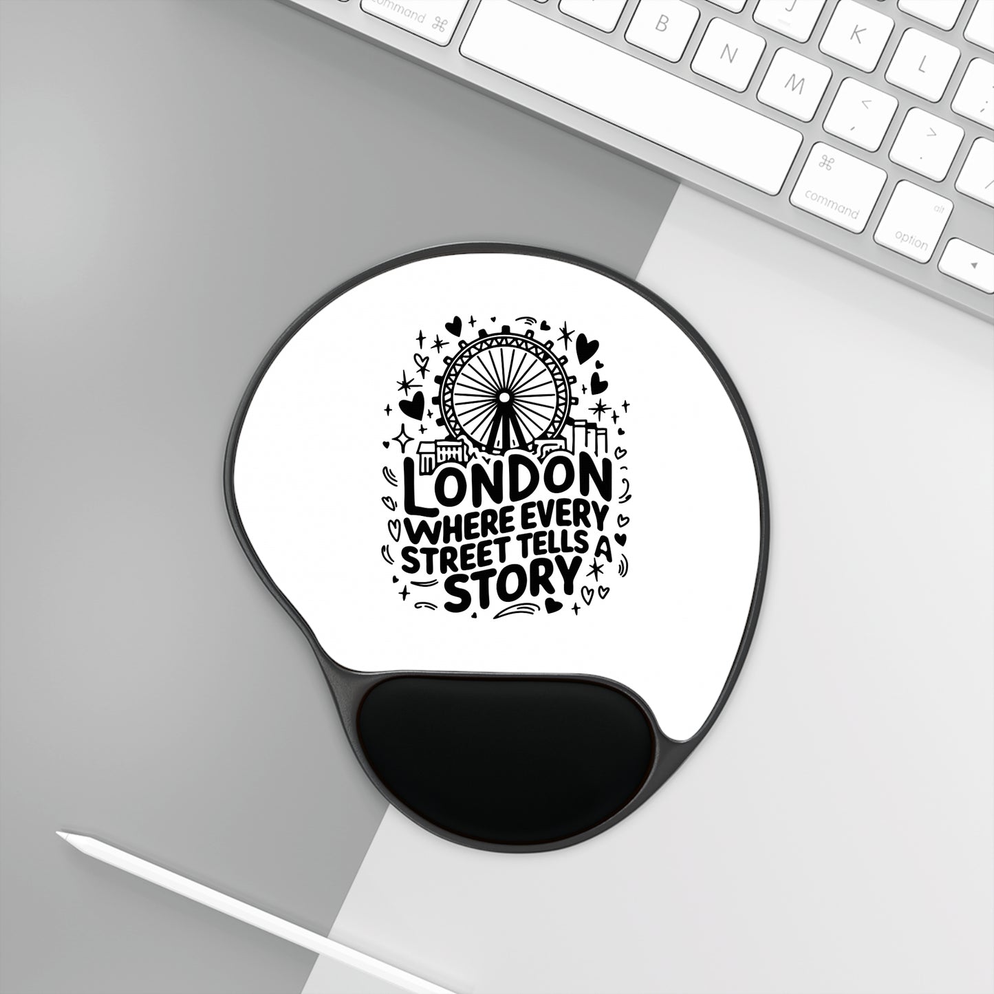 London-Themed Mouse Pad with Wrist Rest, Desk Accessory, Ideal Gift for Travelers, Home Office Decor, Unique Gift for London Lovers