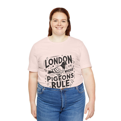 Unisex Jersey Short Sleeve Tee - London where Pigeons Rule
