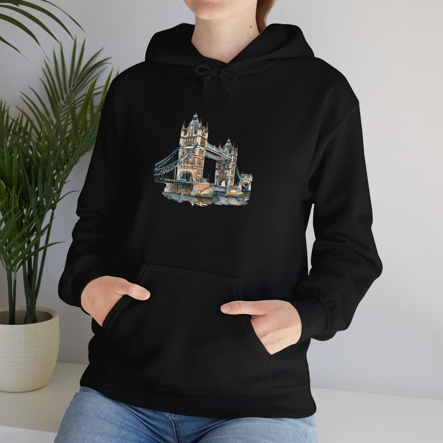 Unisex Heavy Blend™ Hooded Sweatshirt - London Bridge - Iconic Landmark and Historical Beauty
