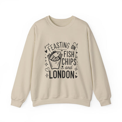 Unisex Heavy Blend™ Crewneck Sweatshirt Relaxed - Fish Chips and London