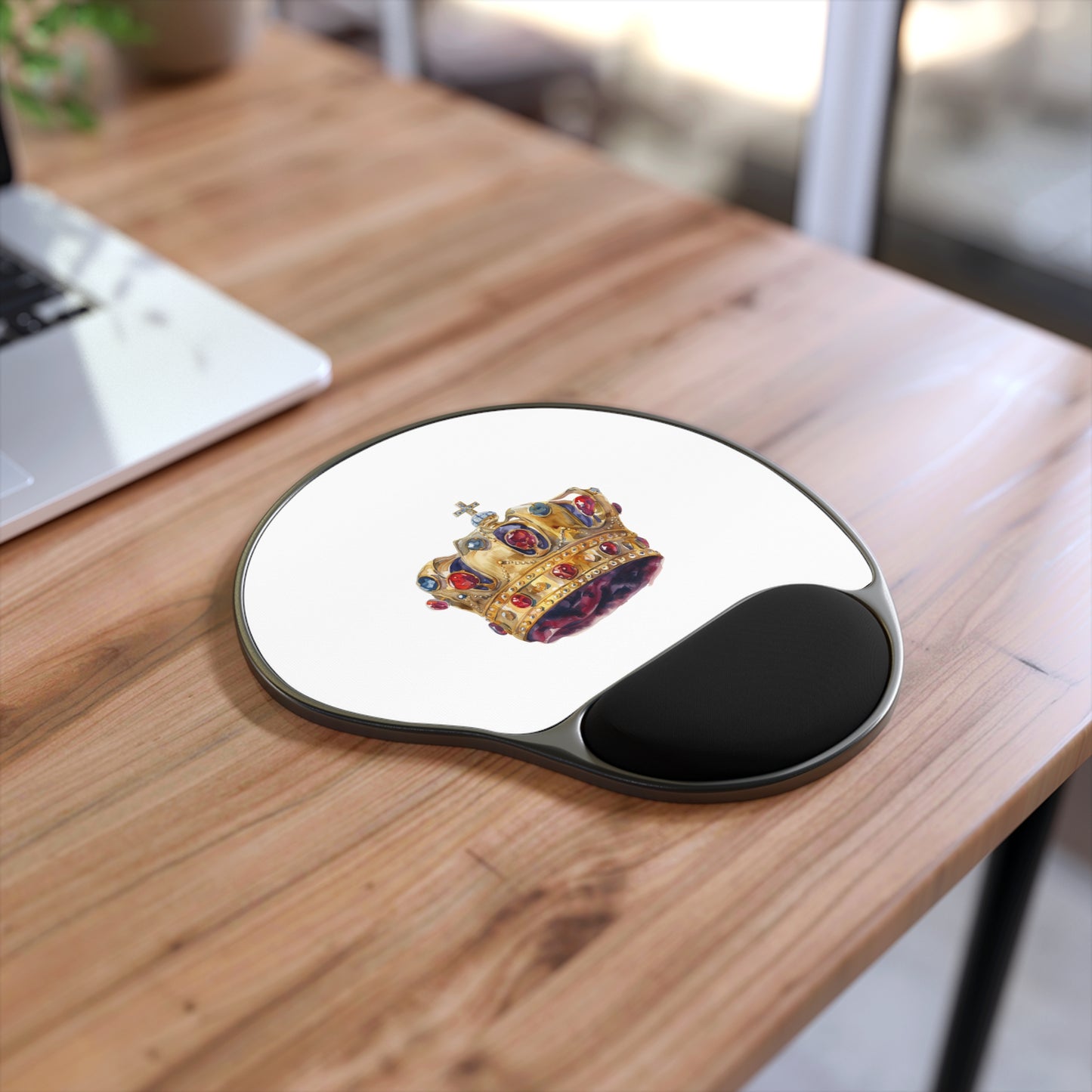 Luxurious Crown Mouse Pad with Wrist Rest, Royal Decor, Office Supplies, Gift for Gamers & Students, Home Office Accessory